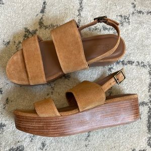 (ABLE) Pamela Wood Platform Double Strap Brown Suede Sandal
